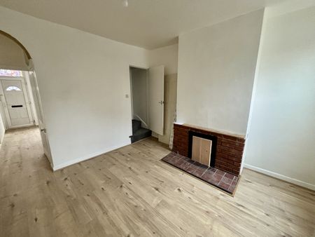 2 bed house to rent Merridale Street West, Wolverhampton WV3 - Photo 4