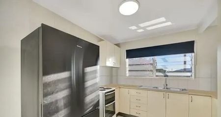 5 Eckhoff St, Heatley QLD 4814 - House For Rent | Domain - Photo 4