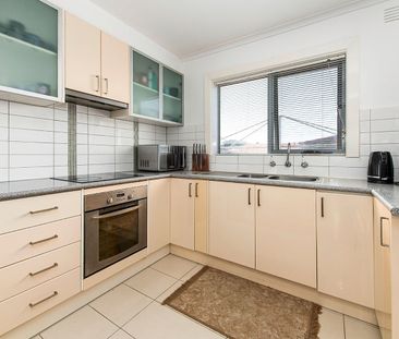 Fully Furnished 2-Bedroom Home - Photo 5