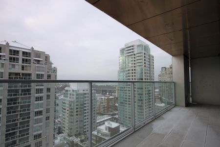 2002-1480 Howe St, Vancouver House - Photo 2