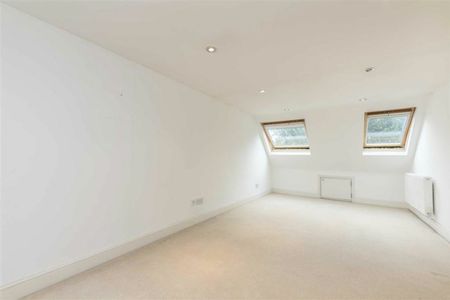Teddington Park, TW11, London - Photo 4