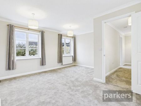 3 bedroom terraced house to rent - Photo 2