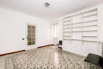 5 locali in affitto