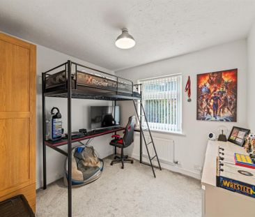 4 Bedroom Detached To Let - Photo 4