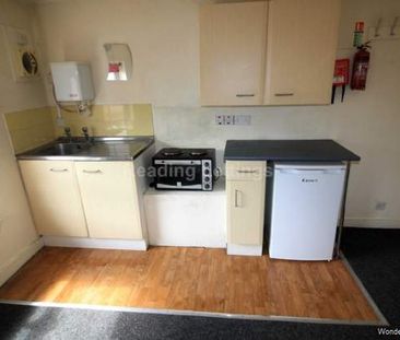 1 bedroom property to rent in Reading - Photo 4