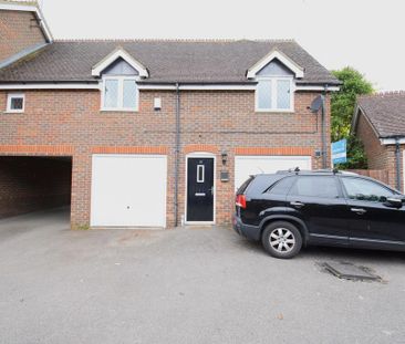2 bedroom terraced house to rent - Photo 2