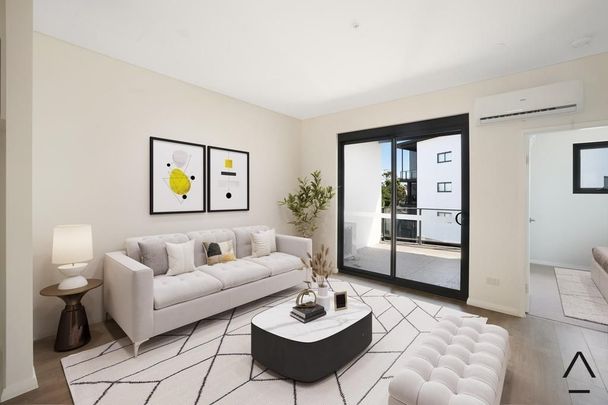 For Lease – Brand New Roof Top 1 Bedroom Apartment - Photo 1