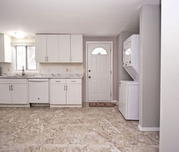 For Lease - 30A Amos Avenue, Waterloo, Ontario - Photo 3