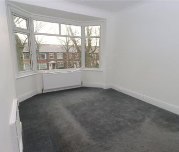 3 bedroom flat to rent - Photo 4