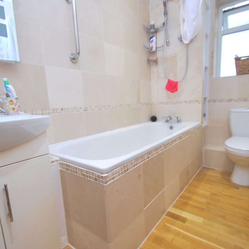 Grosvenor Bridge Road, Bath - Photo 1