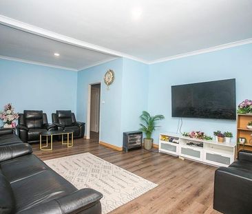 Family Living with Space, Style & Convenience - Photo 2