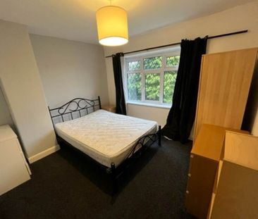 Eden Crescent (room 4), Burley, Leeds - Photo 5