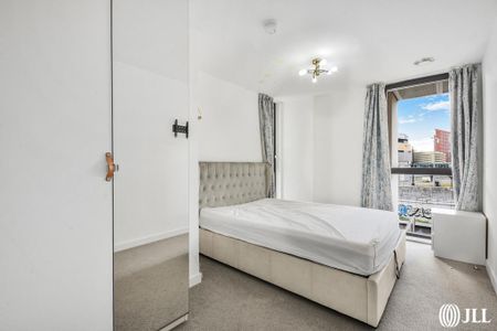 3 bedroom apartment to rent - Photo 4