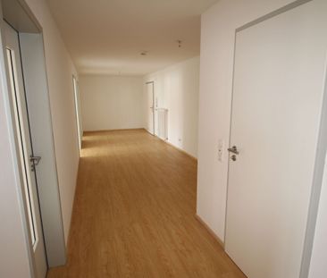 Keine Platzprobleme, großzügige, renovierte 3 Zimmer Wohnung! - Foto 6