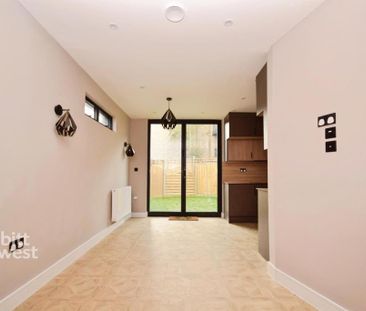 2 bedroom semi-detached bungalow to rent - Photo 1