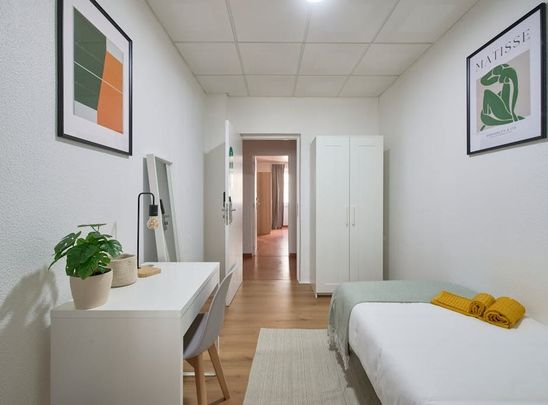 Rua Alexandre Herculano, Lisbon, Lisbon 1150-005 - Photo 1