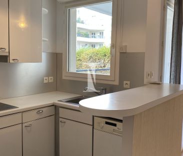 Location Appartement 2 pièces 51m² ISSY LES MOULINEAUX 92130 - Photo 2