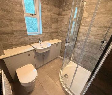 Lambarde Close, Rochester, ME2 - Photo 3