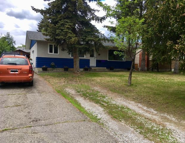 300-135 - 215 Trader Crescent - Lower - Photo 1