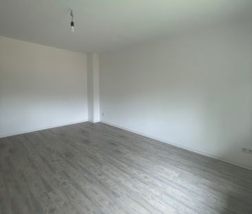 Wir schenken Ihnen 2 Kaltmieten zum Einzug*Modernisierte 3 Zimmer W... - Photo 2