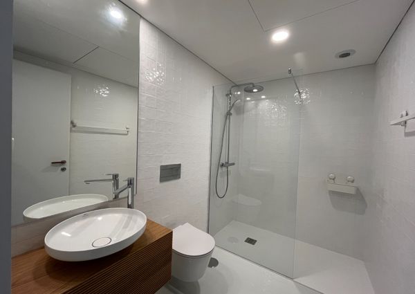 Apartamento T1 no empreendimento DOCA Praia da Barra.