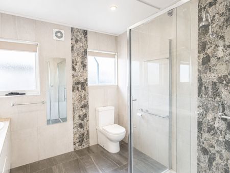 West End Living - Photo 4