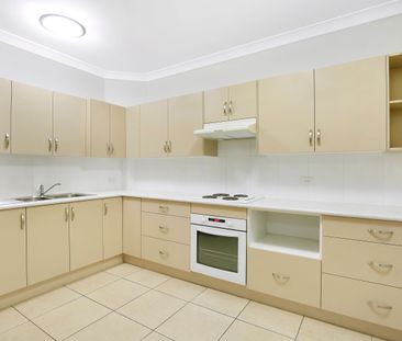 Light-filled and peaceful - Photo 3