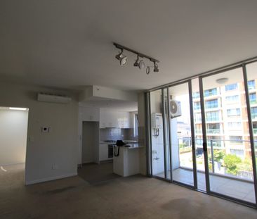 Prime Location Living - Photo 2