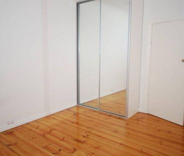 Prime Location in Popular Suburb - Photo 5