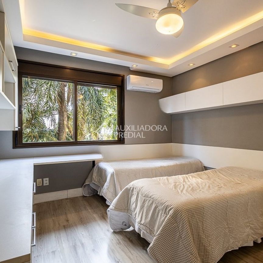 Apartamento com 3 quartos e 171m² para alugar em Moinhos de Vento, Porto Alegre. - Foto 1