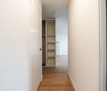 730 St Clarens Avenue - Photo 3