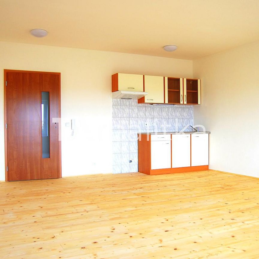 Pronájem bytu 1+kk 44 m² - Photo 1