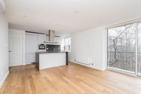 501 Kingston Road — 1 Bedroom - unit 310 - Photo 2