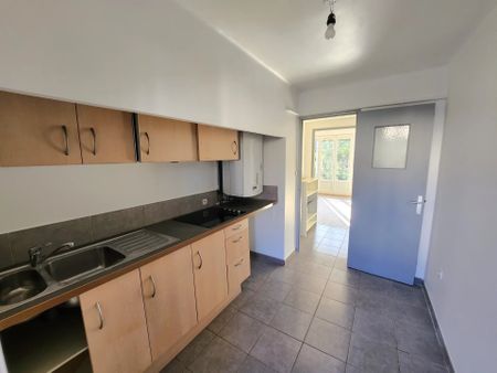 Location Appartement 3 pièces 64m² AIX EN PROVENCE 90ème - Photo 5