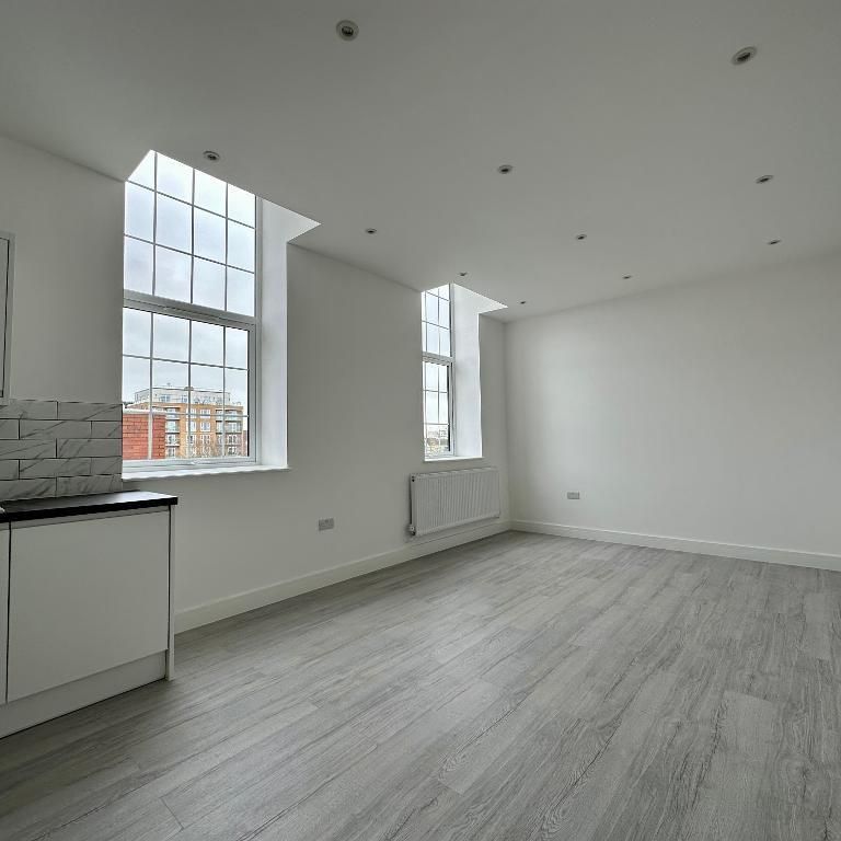 1 bedroom flat to rent - Photo 1