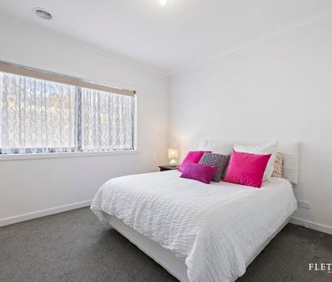 Stylish Single-Level Living with Private Courtyard Retreat - Photo 2