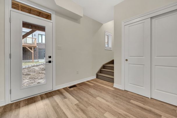 For Lease - 10 Birmingham Drive Unit# 112, Cambridge, Ontario - Photo 1