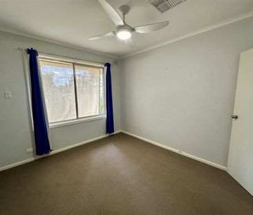 Lovely family home - Photo 5