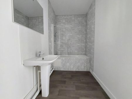 Location Appartement 2 pièces 55m² ELBEUF 76500 - Photo 5