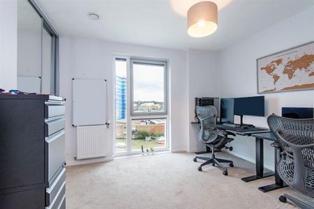 2 bedroom flat to rent - Photo 3