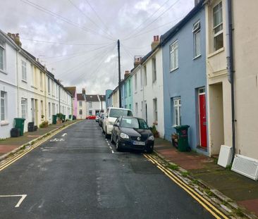 4 bedroom terraced house to rent - Photo 6