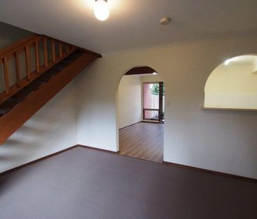 Spacious 2 bedroom townhouse in private garden setting - Photo 5