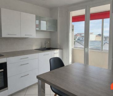 À LOUER T3 lumineux avec balcon et loggia fermée 1 120 EUR - Photo 3