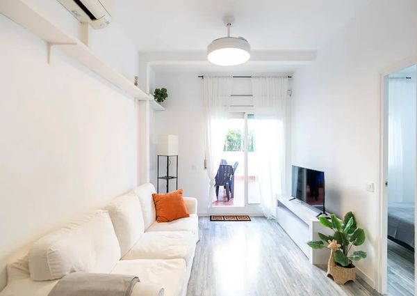 Travessia de Sant Antoni, Barcelona, Catalonia 08012