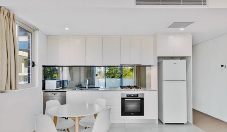 2 Hazlewood Pl, Sydney - Photo 2