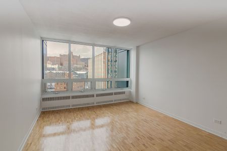 1975 Maisonneuve Blvd West - Photo 4