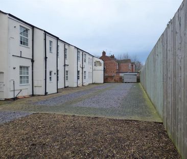 1 bedroom Flat To Let - Photo 4