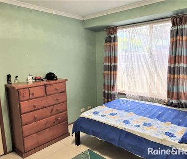 BEAUTIFUL 4 BEDROOM FAMILY HOME IN MACQUARIE FIELDS FOR LEASE!!!!!!!! - Photo 4