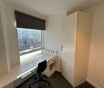 Room in a Shared Flat, Hollingdean Road, BN2 - Photo 5