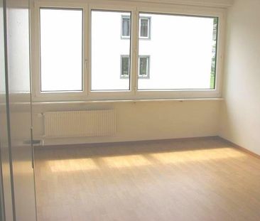 gemütliche 3-Zimmerwohnung im 1. OG mit Balkon - Photo 6